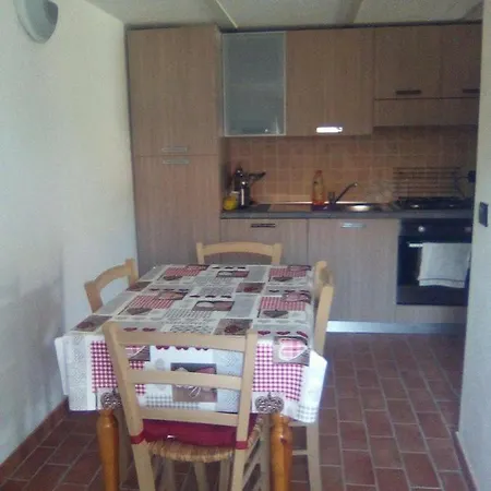 Сasa de vacaciones Casa Mazetta Albareto (Parma)